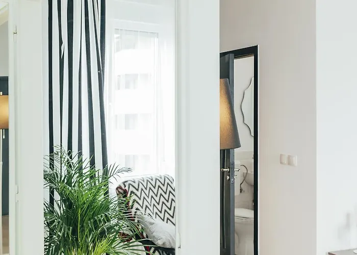 Chocolate Intercontinental Apartment Bucharest